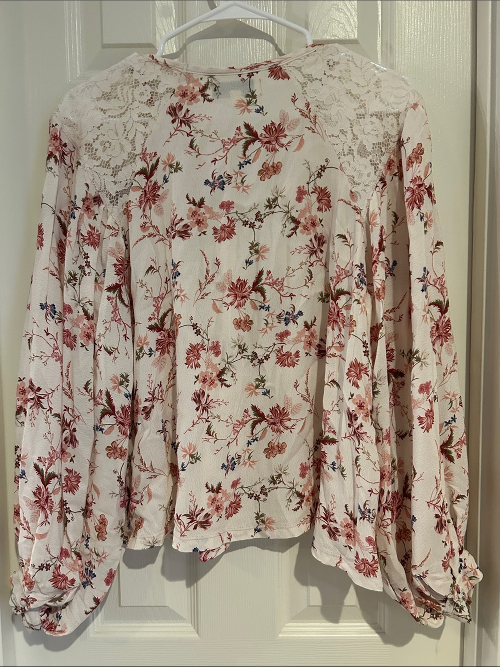 ⚜️ Penelope Rose Cream Floral Lace-Yoke Blouse - Picture 6 of 7